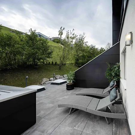 Apartment Ysara, Pool With View Lucerne